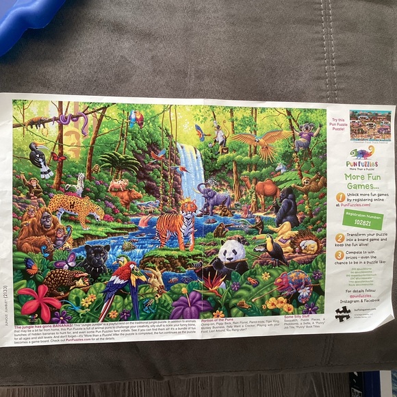 2000pc Puzzle- missing 3pcs - Picture 2 of 5